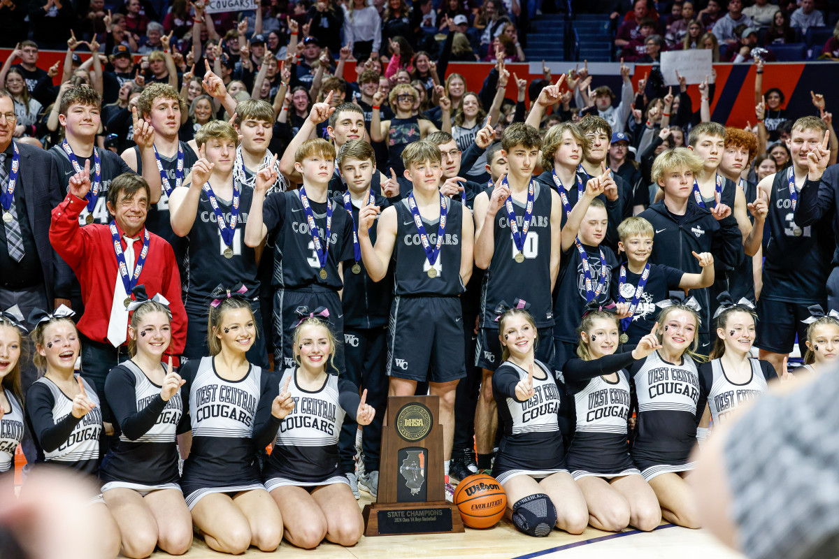 West Central Mound Meridian Illinois boys basketball March 9 2024 Nate Latsch 26728